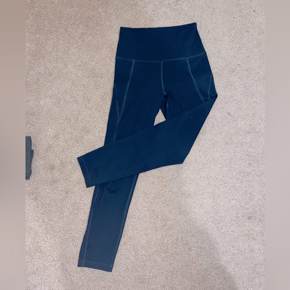 Girlfriend Collective High Waist Compressive Leggings in Midnight